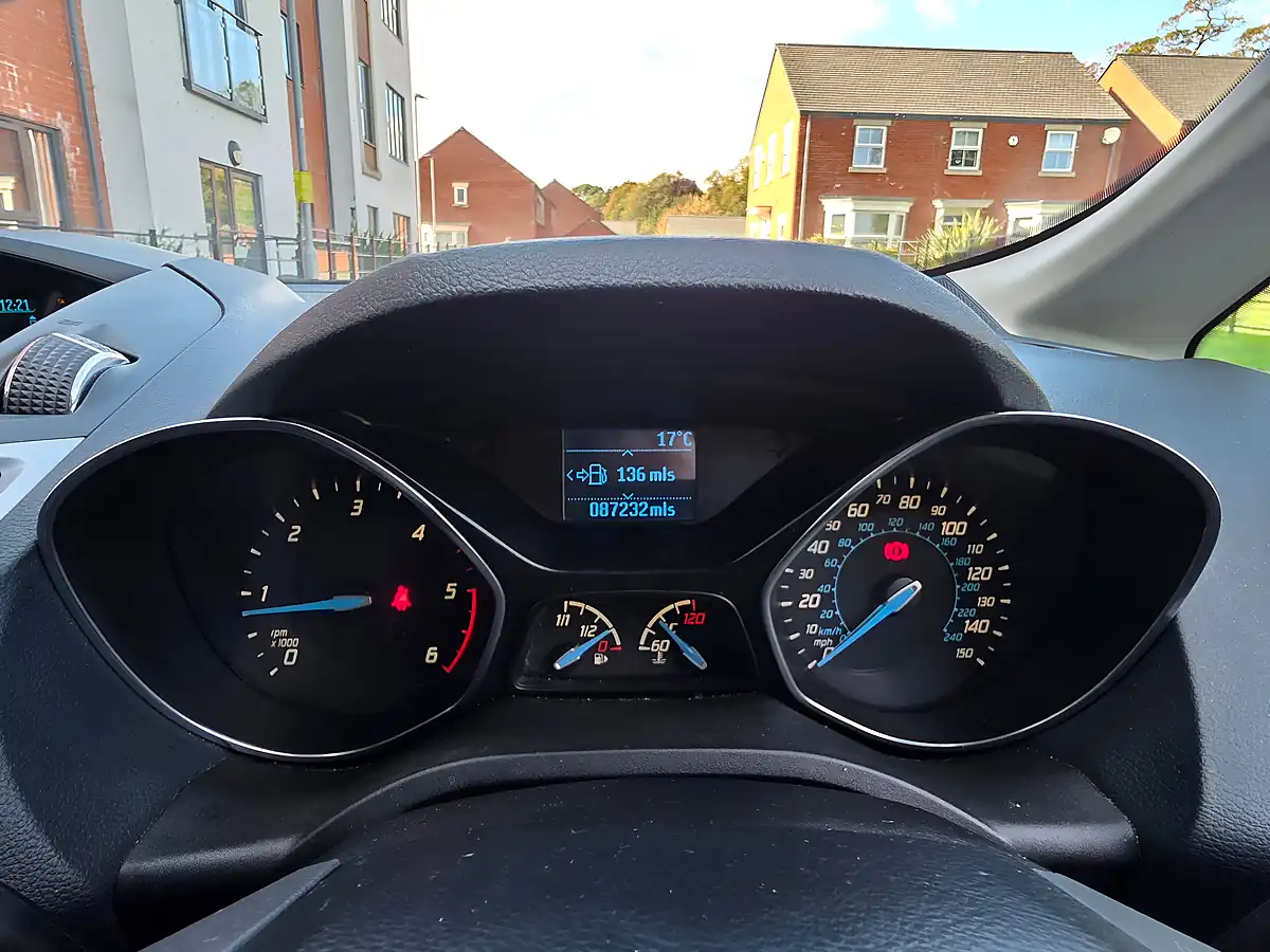 Used 2015 Ford Grand C-Max Zetec Grey - Interior and Exterior details 14