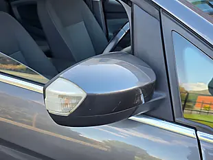 Used 2015 Ford Grand C-Max Zetec Grey - Interior and Exterior details 18