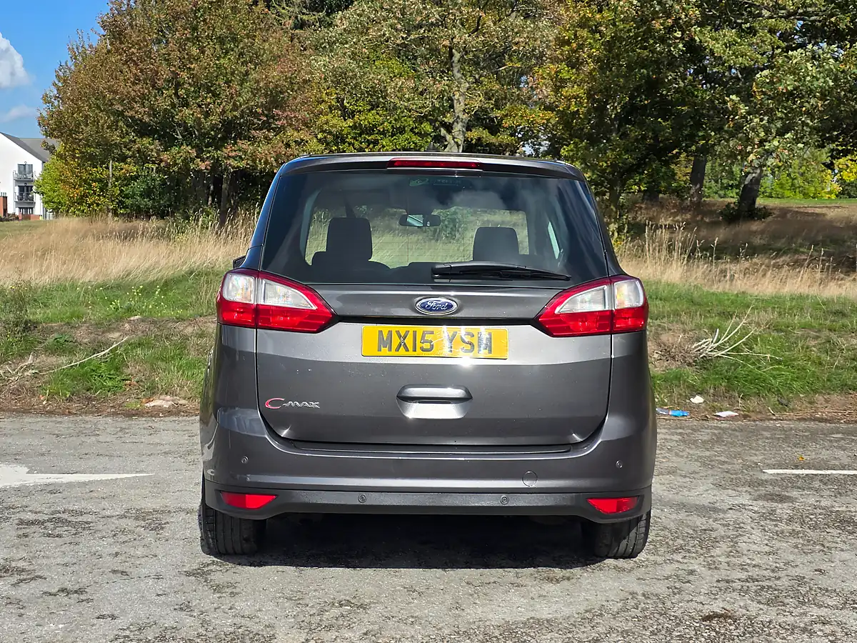 Used 2015 Ford Grand C-Max Zetec Grey - Interior and Exterior details 6