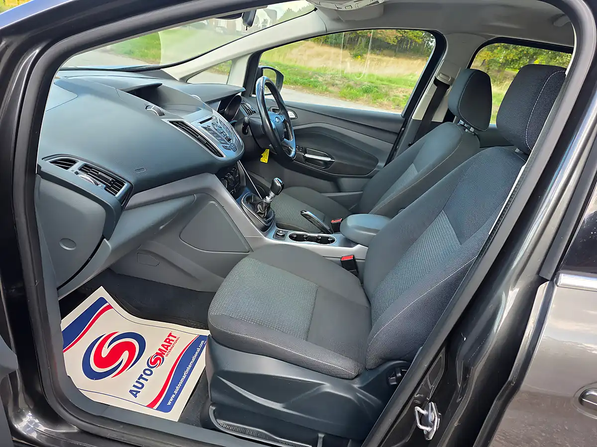 Used 2015 Ford Grand C-Max Zetec Grey - Interior and Exterior details 9