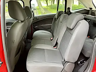 Used 2015 Ford Grand C-Max Zetec Red - Interior and Exterior details 11