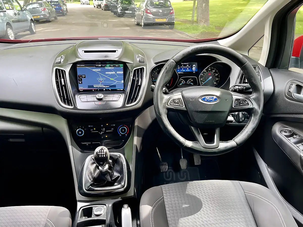 Used 2015 Ford Grand C-Max Zetec Red - Interior and Exterior details 12
