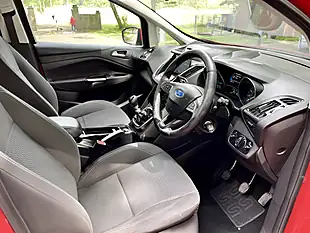 Used 2015 Ford Grand C-Max Zetec Red - Interior and Exterior details 16