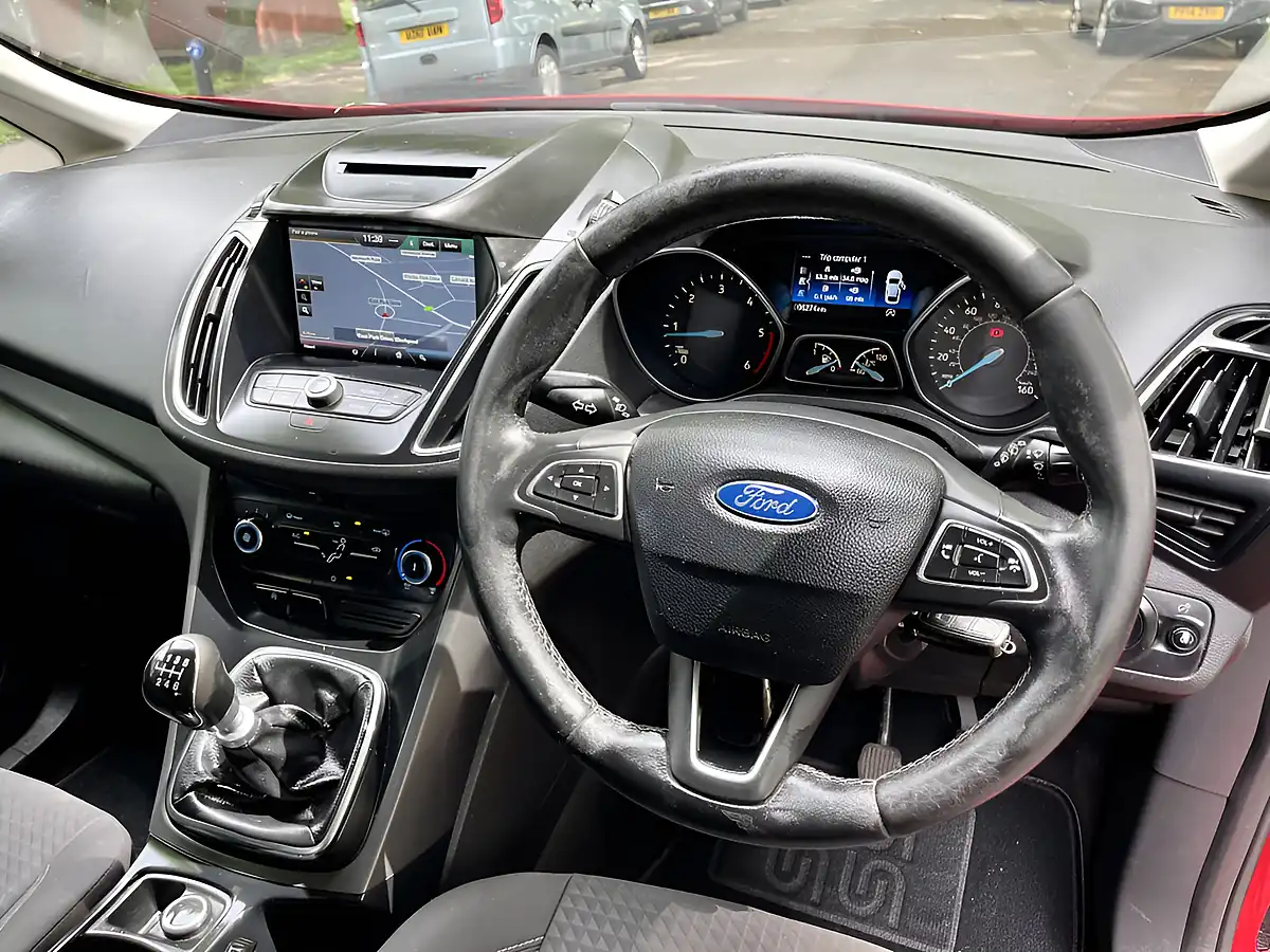 Used 2015 Ford Grand C-Max Zetec Red - Interior and Exterior details 17