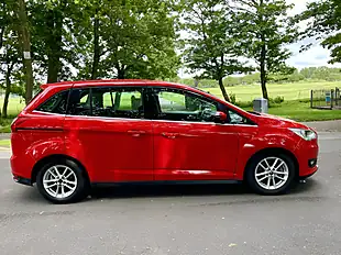 Used 2015 Ford Grand C-Max Zetec Red - Interior and Exterior details 5