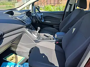 Used 2015 Ford Grand C-Max Zetec Red - Interior and Exterior details 18