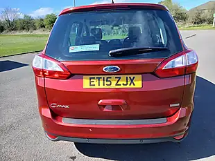 Used 2015 Ford Grand C-Max Zetec Red - Interior and Exterior details 7