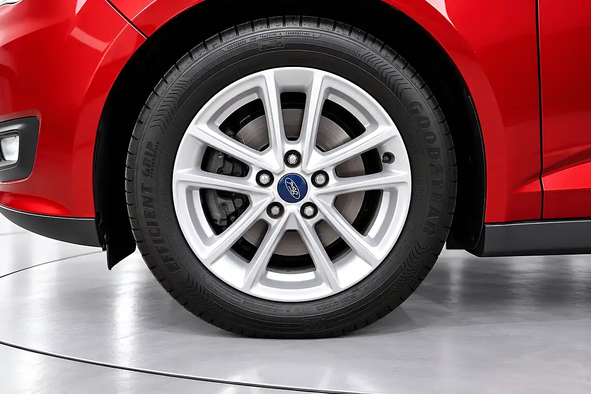 Used 2015 Ford Grand C-Max Zetec Red - Interior and Exterior details 10