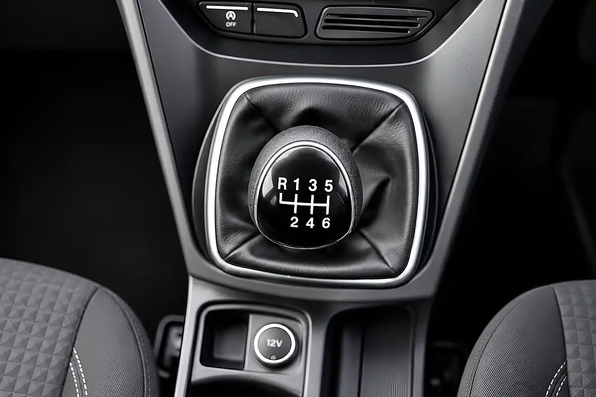 Used 2015 Ford Grand C-Max Zetec Red - Interior and Exterior details 12