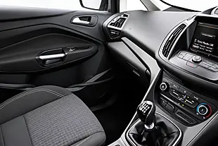 Used 2015 Ford Grand C-Max Zetec Red - Interior and Exterior details 16