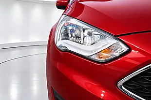 Used 2015 Ford Grand C-Max Zetec Red - Interior and Exterior details 3
