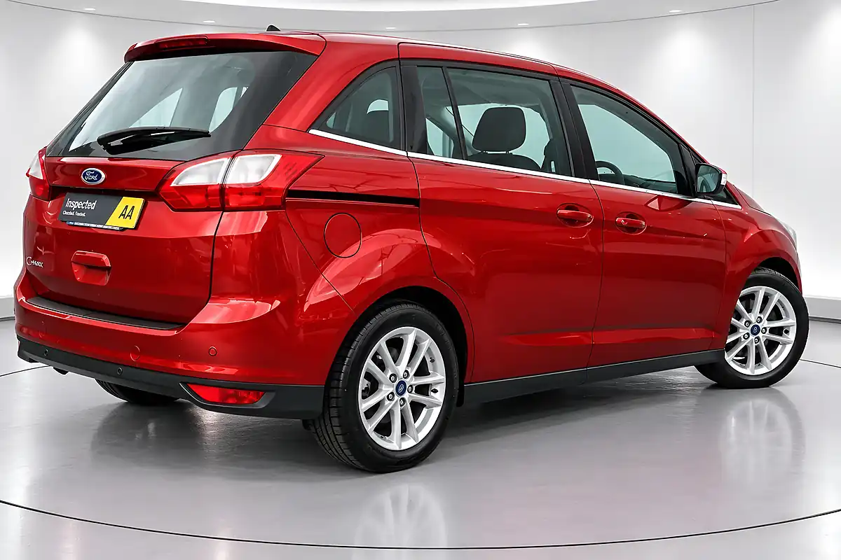 Used 2015 Ford Grand C-Max Zetec Red - Interior and Exterior details 9
