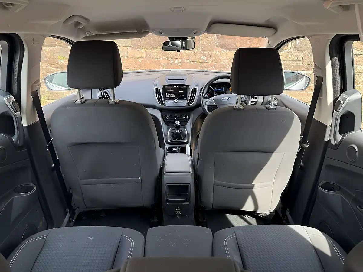 Used 2015 Ford Grand C-Max Zetec Silver - Interior and Exterior details 11