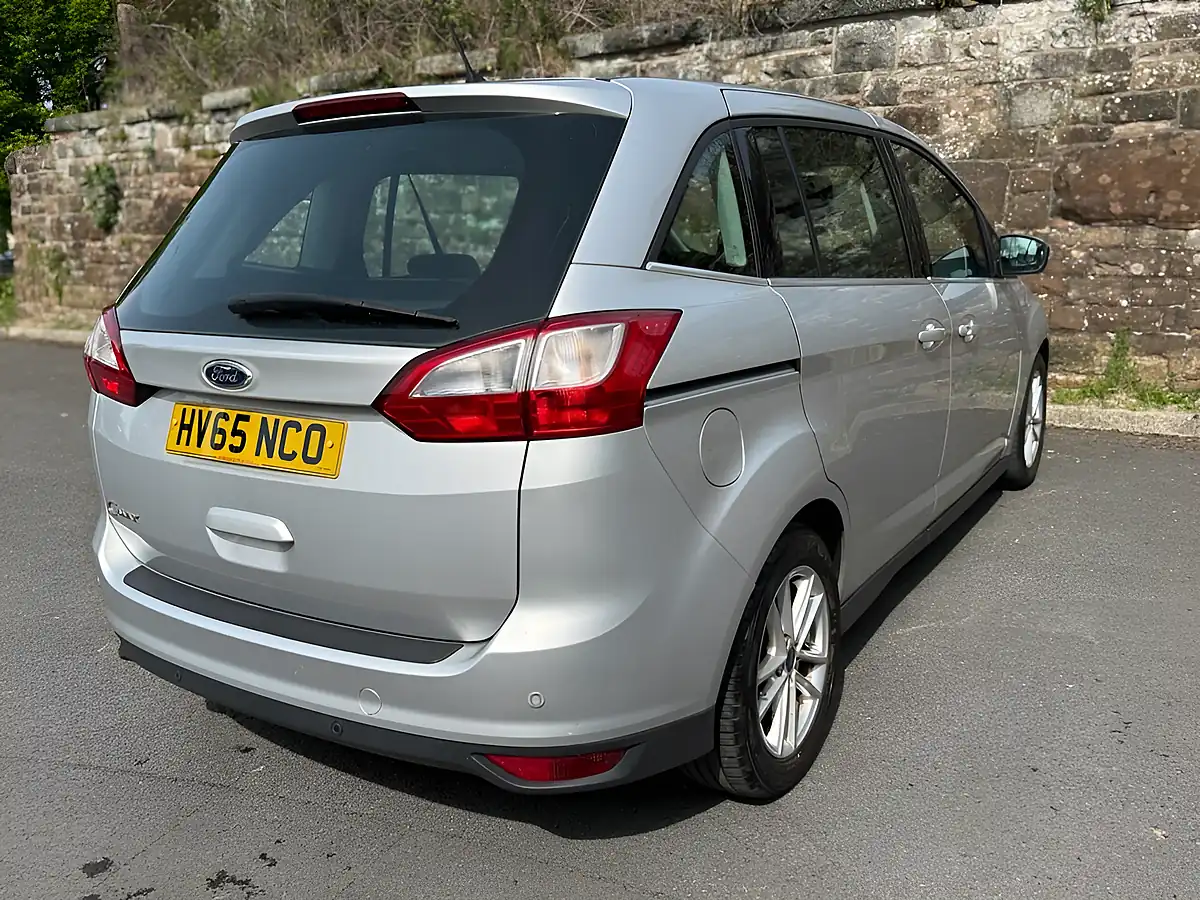 Used 2015 Ford Grand C-Max Zetec Silver - Interior and Exterior details 7