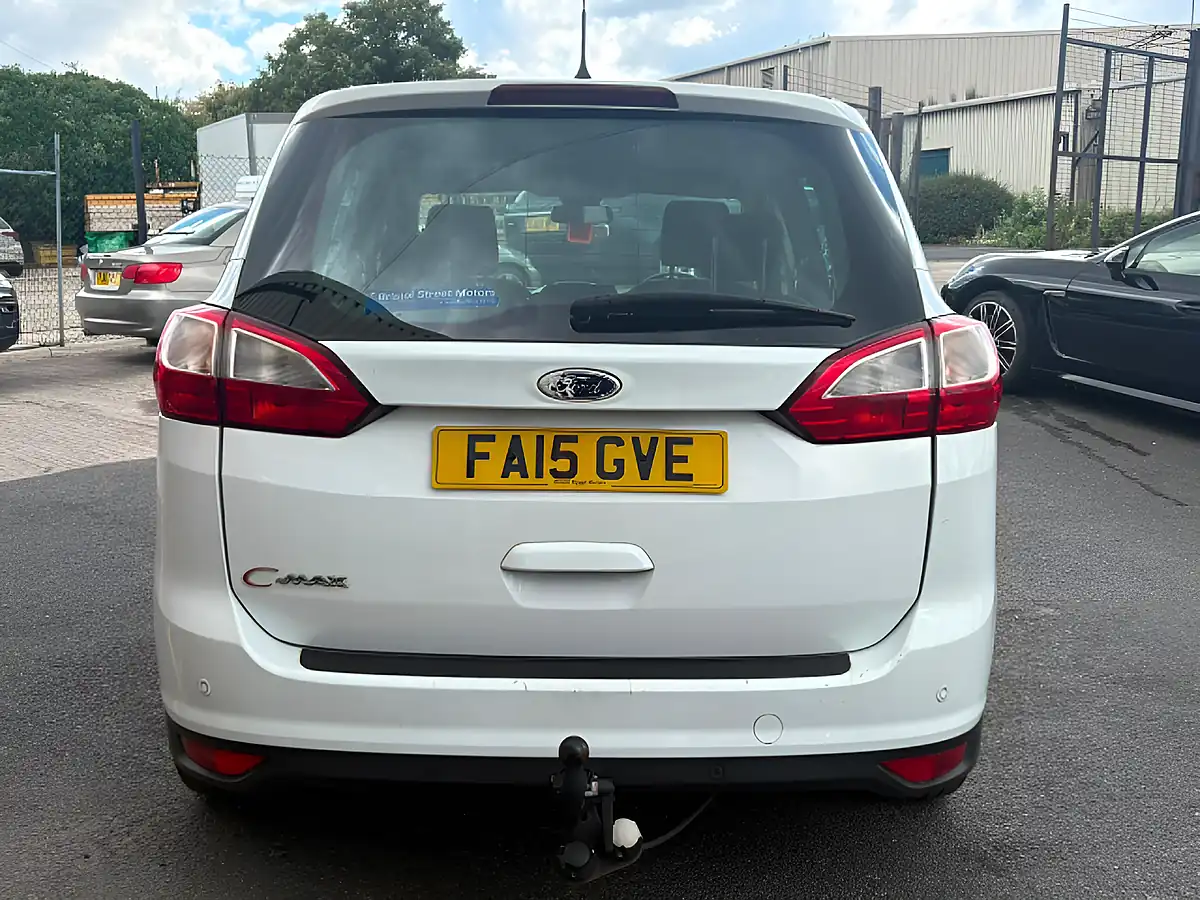 Used 2015 Ford Grand C-Max Zetec White - Interior and Exterior details 17