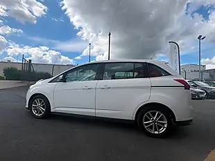 Used 2015 Ford Grand C-Max Zetec White - Interior and Exterior details 7