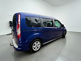 Used 2015 Ford Grand Tourneo Connect Titanium Blue - Interior and Exterior details 4