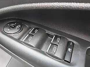 Used 2015 Ford Grand Tourneo Connect Titanium Silver - Interior and Exterior details 10