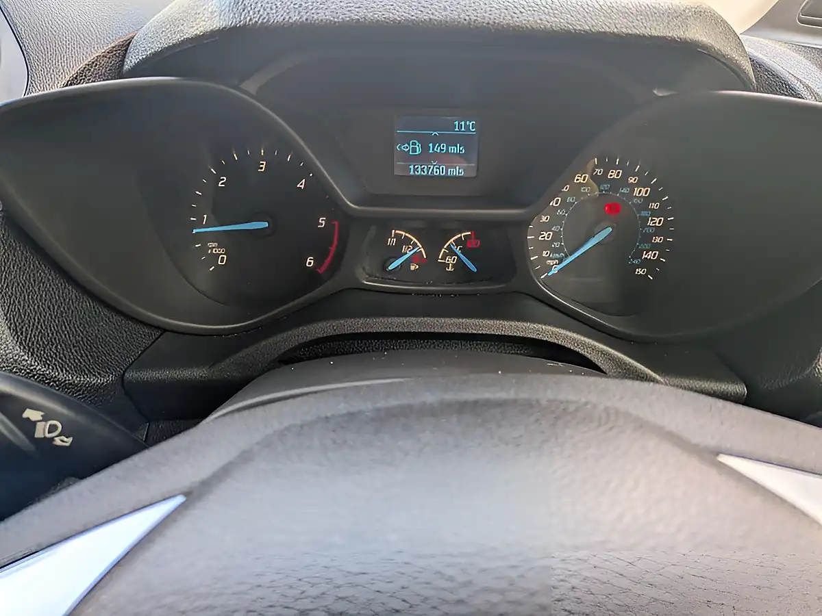 Used 2015 Ford Grand Tourneo Connect Titanium Silver - Interior and Exterior details 14