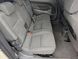Used 2015 Ford Grand Tourneo Connect Titanium Silver - Interior and Exterior details 16