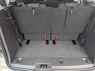 Used 2015 Ford Grand Tourneo Connect Titanium Silver - Interior and Exterior details 19