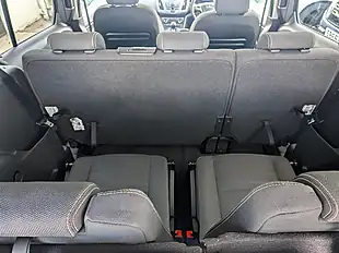 Used 2015 Ford Grand Tourneo Connect Titanium Silver - Interior and Exterior details 20