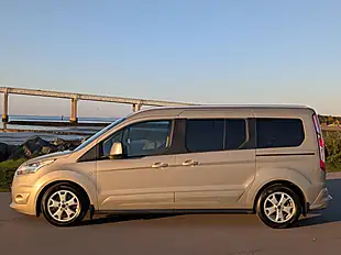 Used 2015 Ford Grand Tourneo Connect Titanium Silver - Interior and Exterior details 9