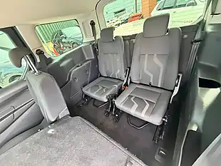 Used 2015 Ford Grand Tourneo Connect Zetec Black - Interior and Exterior details 15