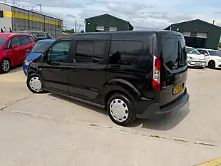 Used 2015 Ford Grand Tourneo Connect Zetec Black - Interior and Exterior details 7