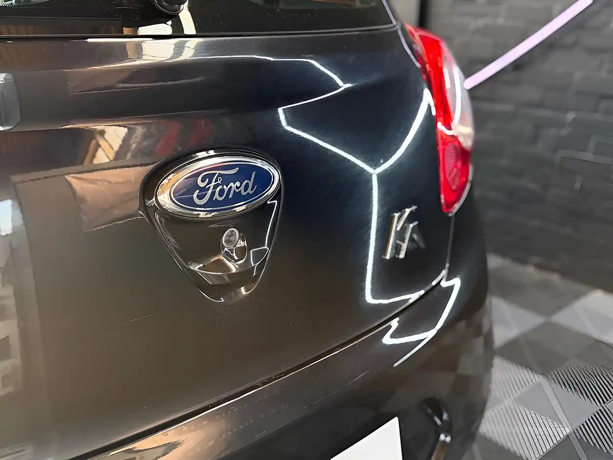 Used 2015 Ford Ka Edge Black - Interior and Exterior details 10