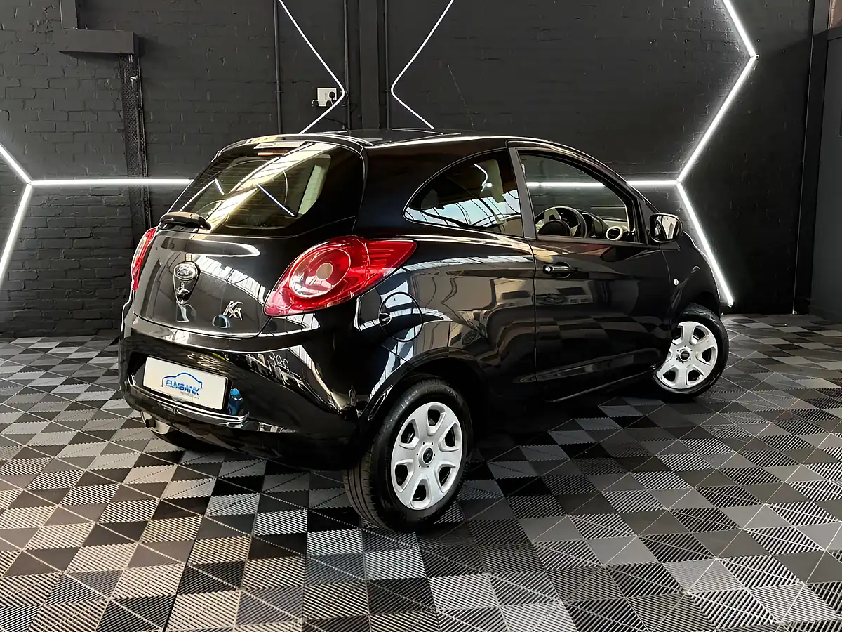 Used 2015 Ford Ka Edge Black - Interior and Exterior details 12