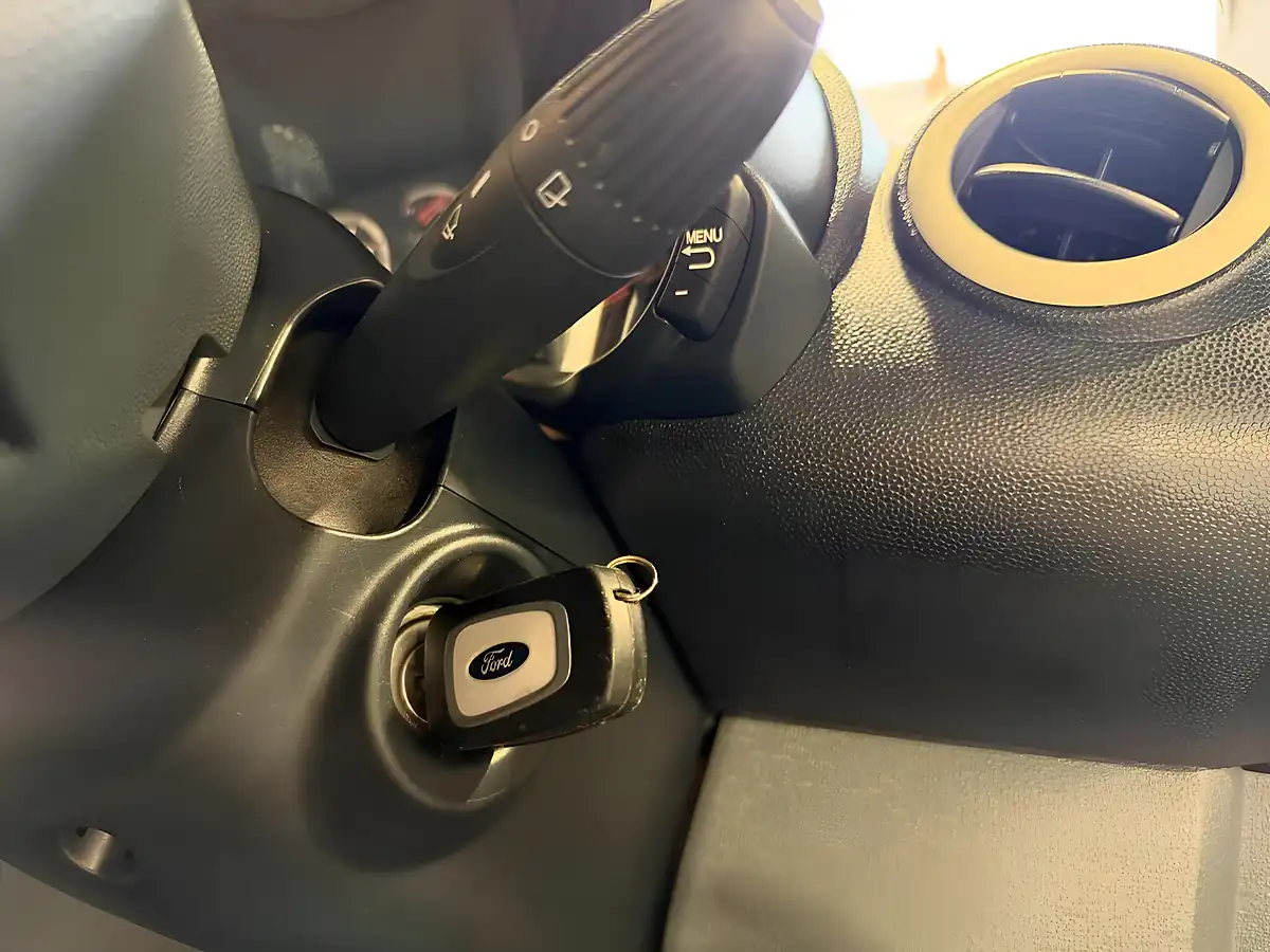 Used 2015 Ford Ka Edge Black - Interior and Exterior details 12
