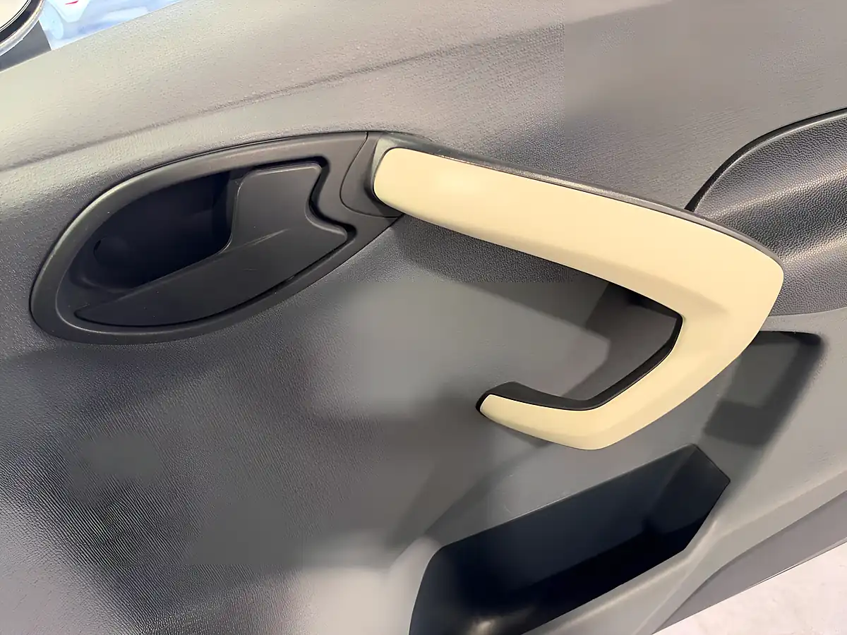Used 2015 Ford Ka Edge Black - Interior and Exterior details 16
