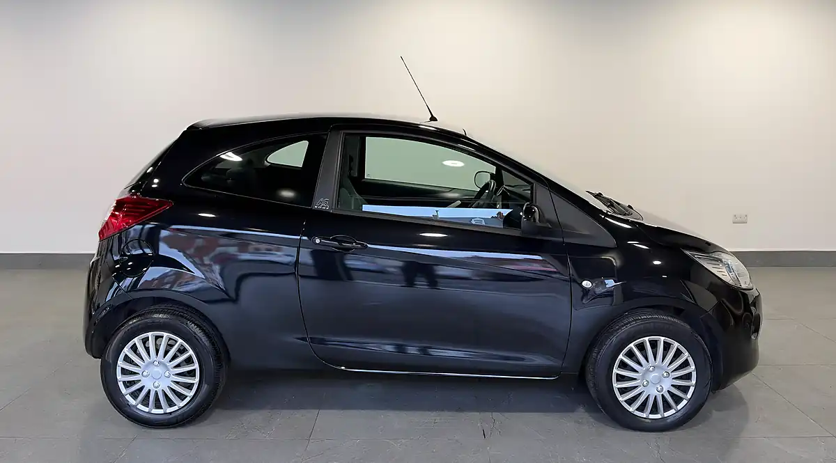 Used 2015 Ford Ka Edge Black - Interior and Exterior details 2