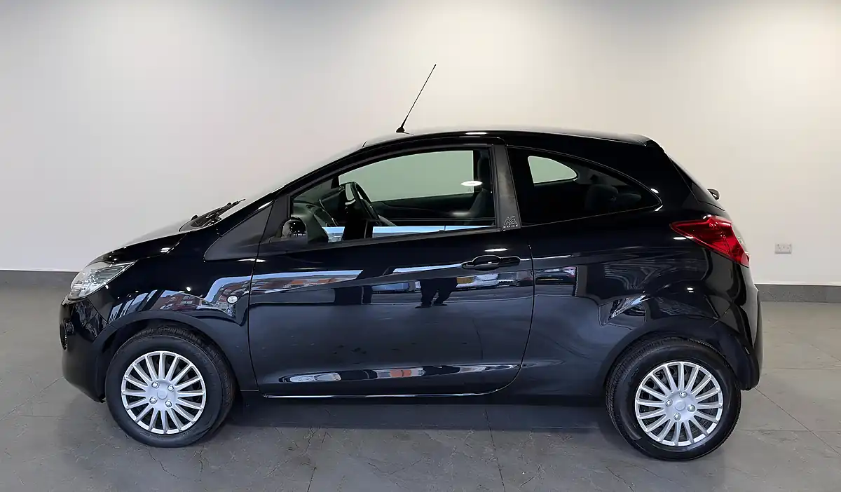 Used 2015 Ford Ka Edge Black - Interior and Exterior details 6