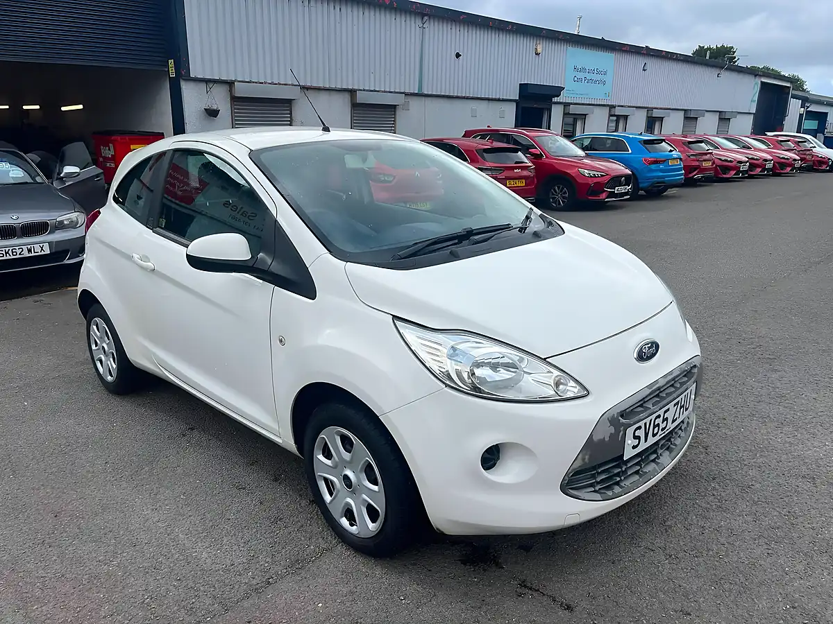 Used 2015 Ford Ka Edge White - Interior and Exterior details 3