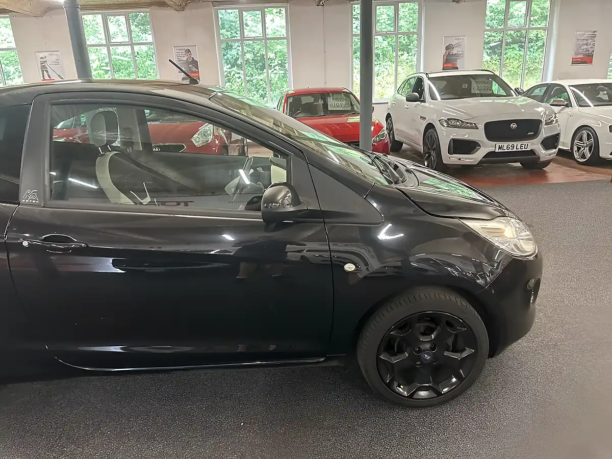 Used 2015 Ford Ka Zetec Black Edition Black - Interior and Exterior details 15