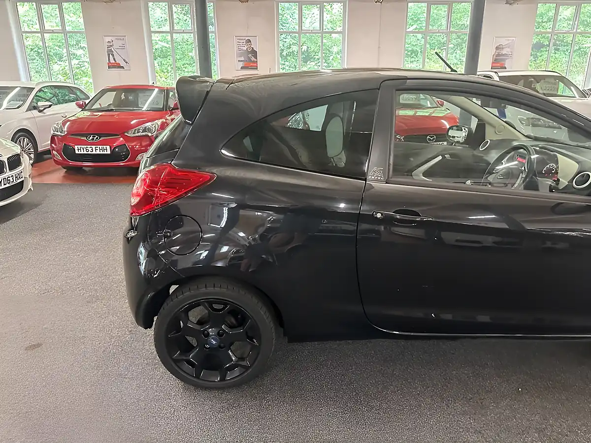 Used 2015 Ford Ka Zetec Black Edition Black - Interior and Exterior details 16