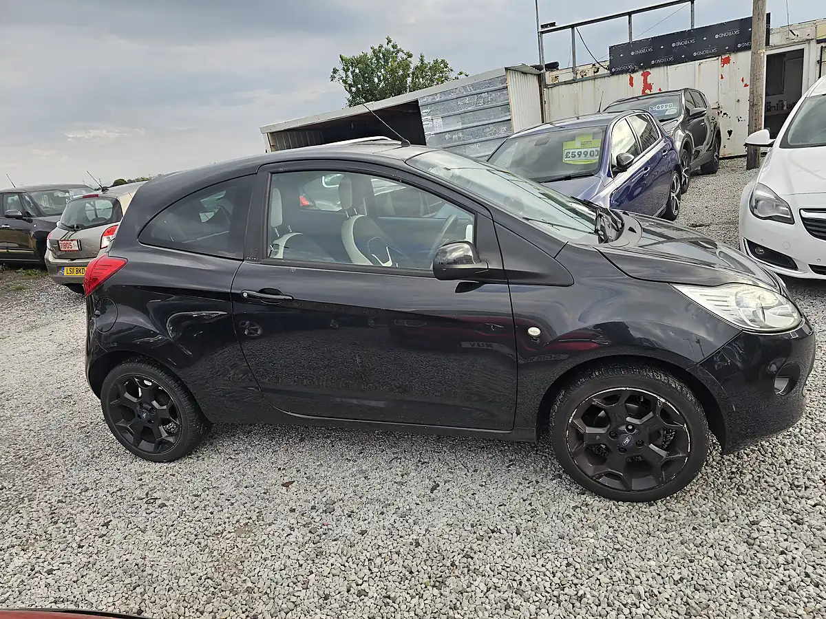 Used 2015 Ford Ka Zetec Black Edition Black - Interior and Exterior details 3