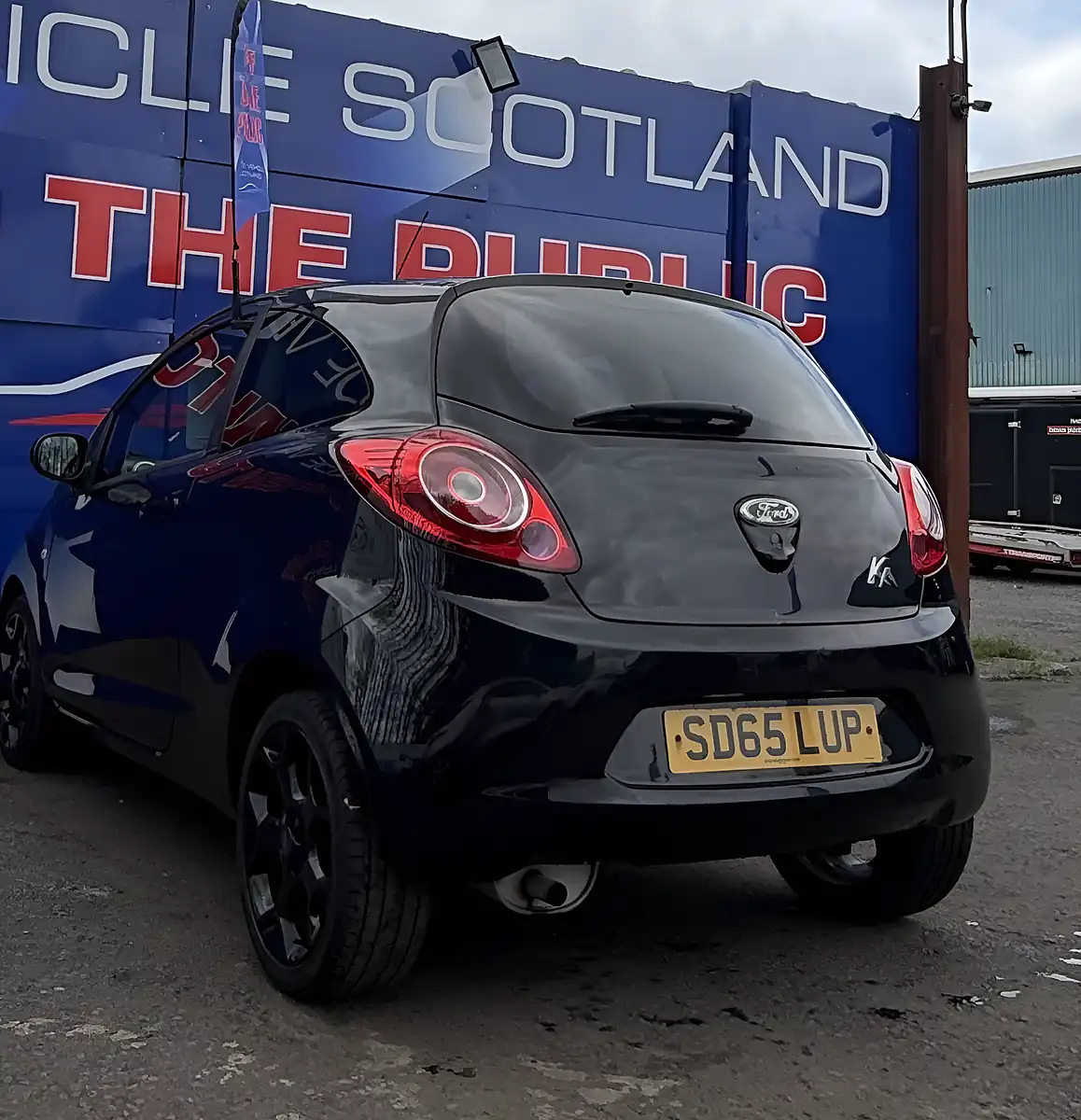 Used 2015 Ford Ka Zetec Black Edition Black - Interior and Exterior details 13