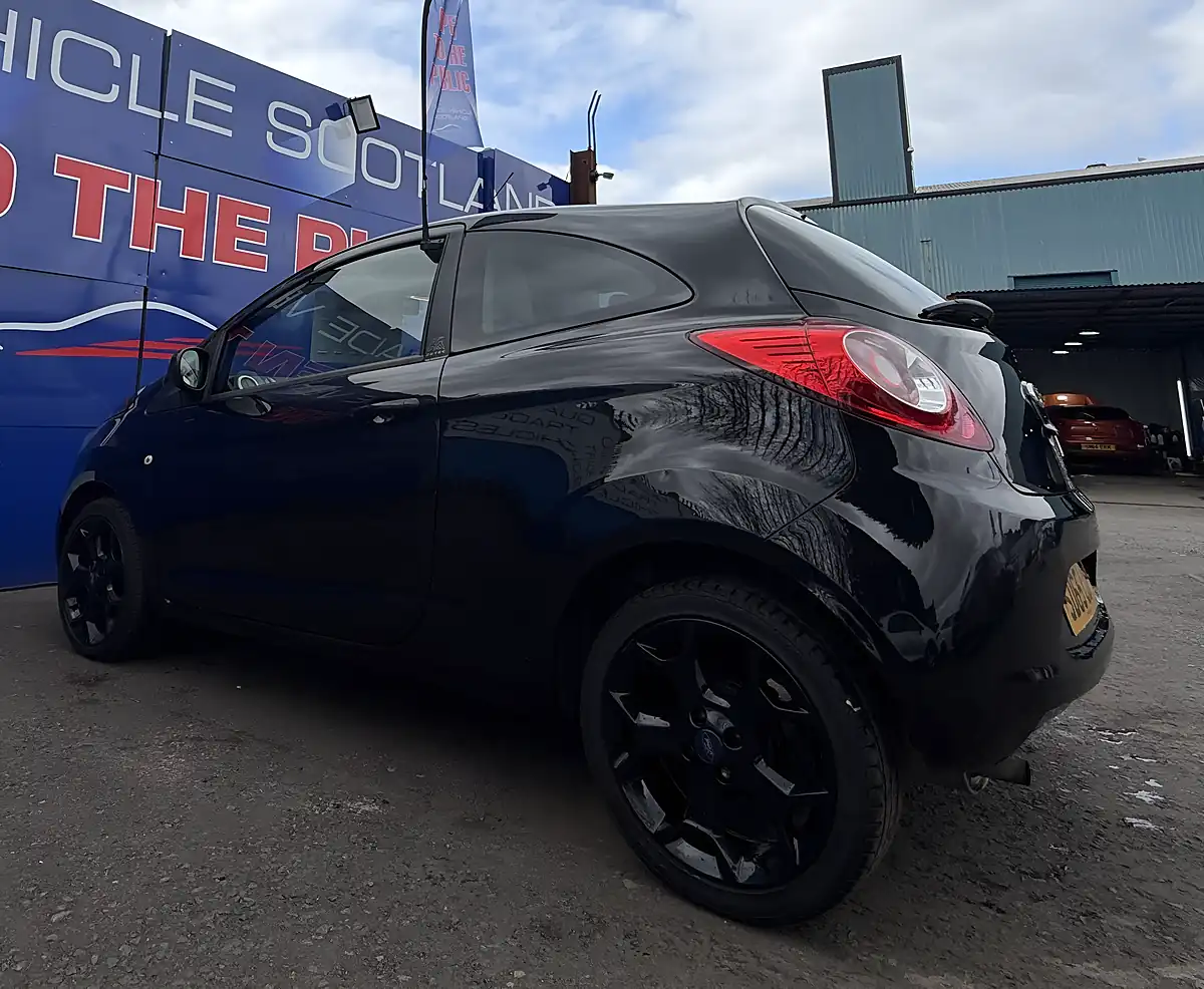 Used 2015 Ford Ka Zetec Black Edition Black - Interior and Exterior details 14