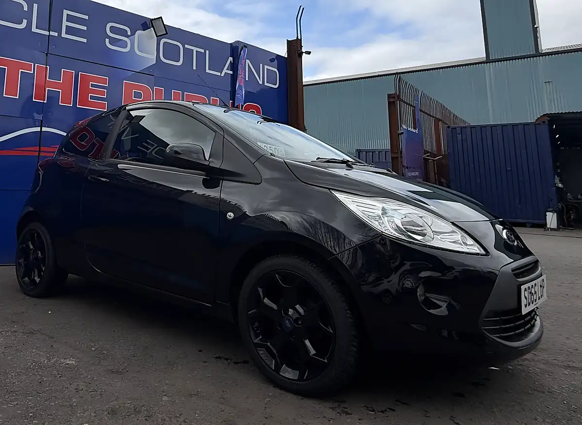 Used 2015 Ford Ka Zetec Black Edition Black - Interior and Exterior details 8