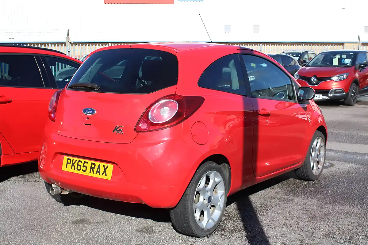 Used 2015 Ford Ka Zetec Red - Interior and Exterior details 2