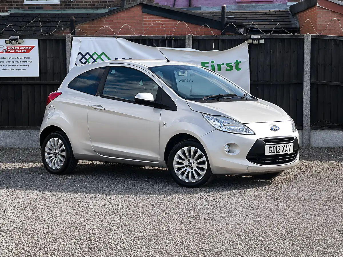 Used 2015 Ford Ka Zetec Silver - Front View