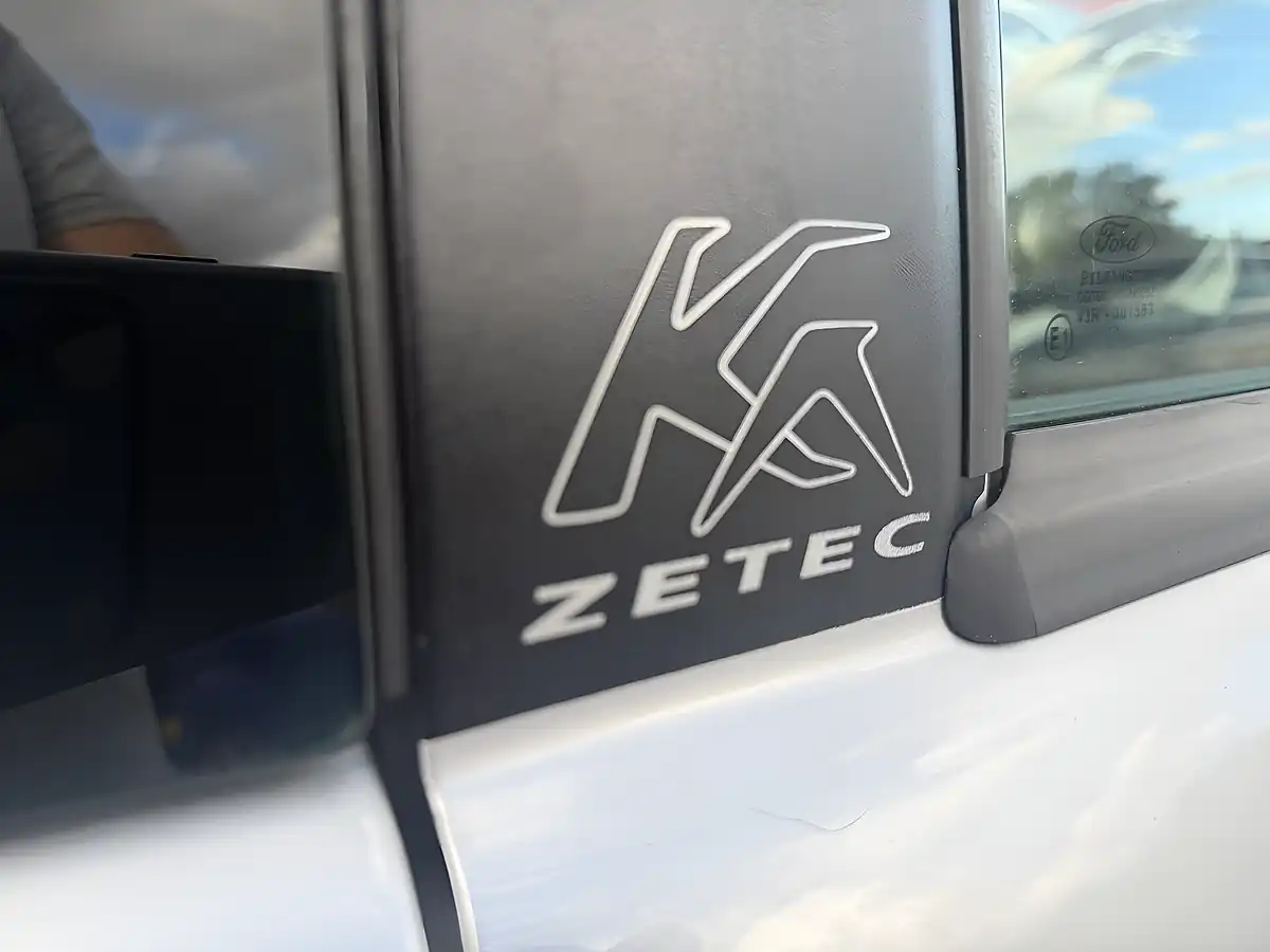 Used 2015 Ford Ka Zetec Silver - Interior and Exterior details 13