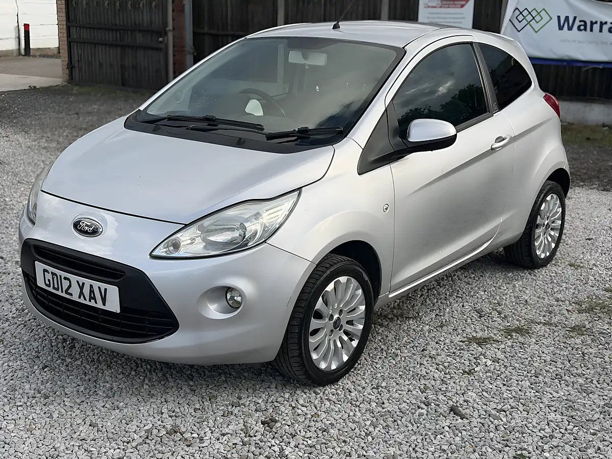 Used 2015 Ford Ka Zetec Silver - Interior and Exterior details 3