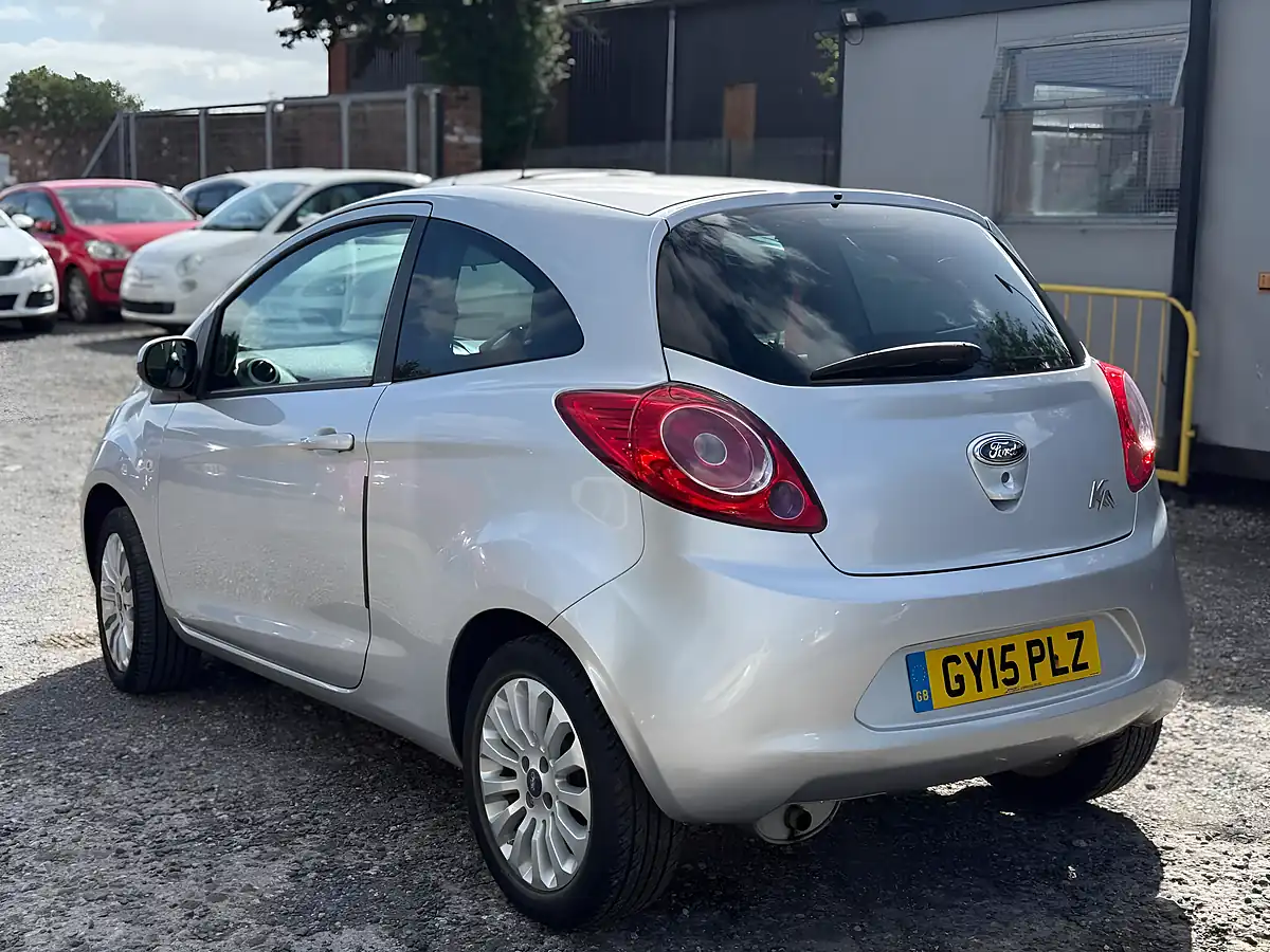 Used 2015 Ford Ka Zetec Silver - Interior and Exterior details 5