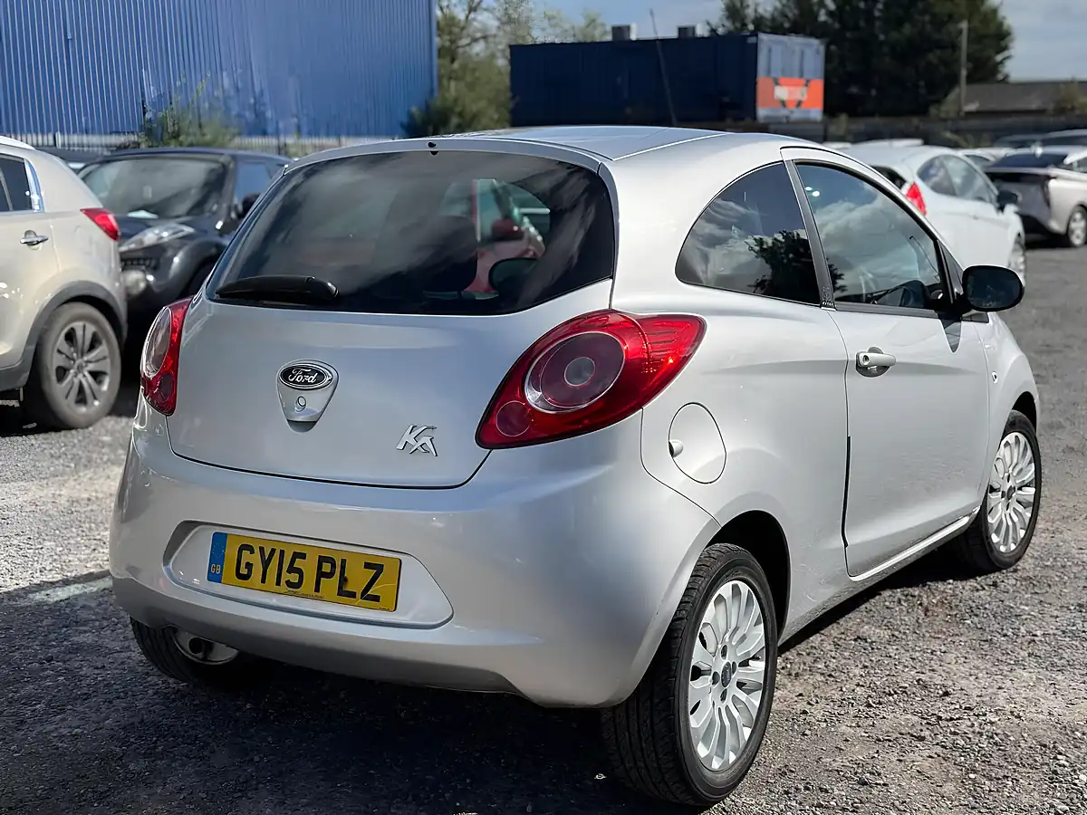 Used 2015 Ford Ka Zetec Silver - Interior and Exterior details 7