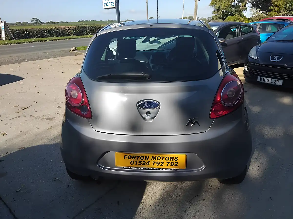 Used 2015 Ford Ka Zetec Silver - Interior and Exterior details 10