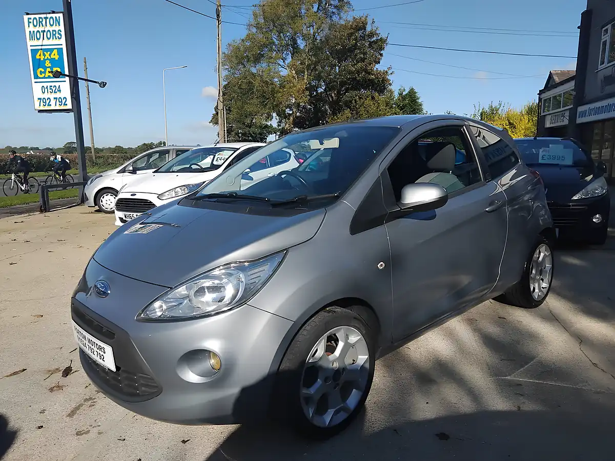 Used 2015 Ford Ka Zetec Silver - Interior and Exterior details 4